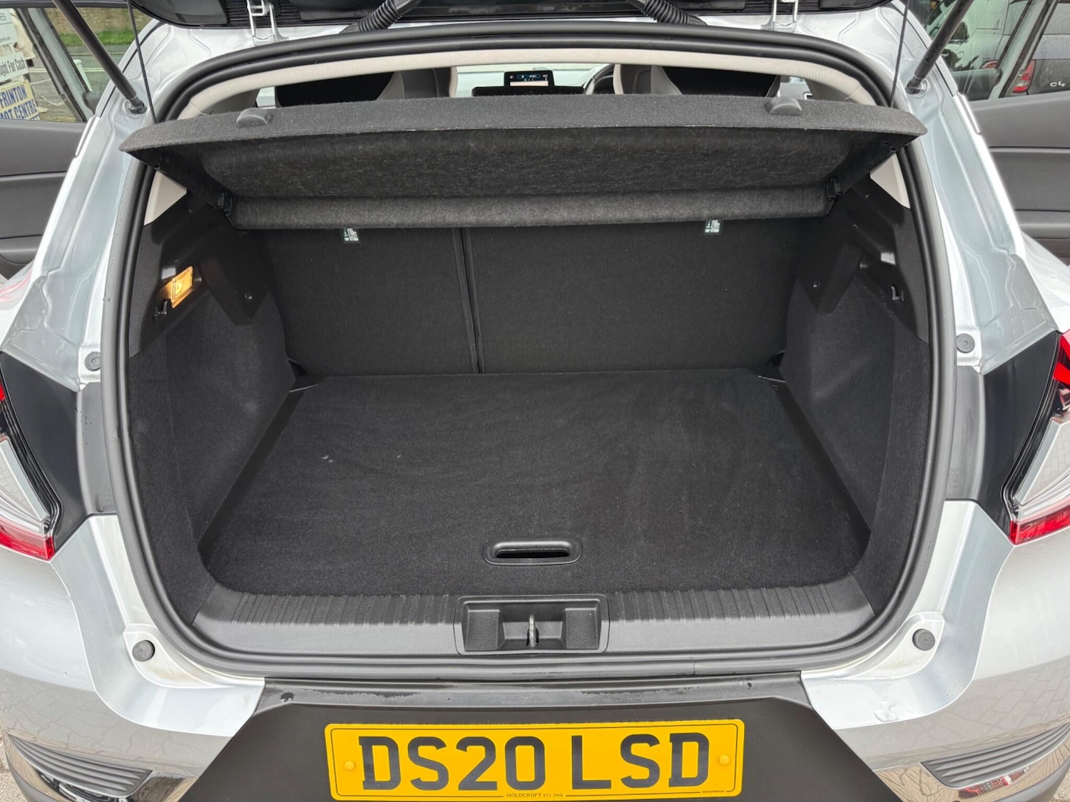 Used Renault Captur 2020 for sale - 77695486: Photo 41