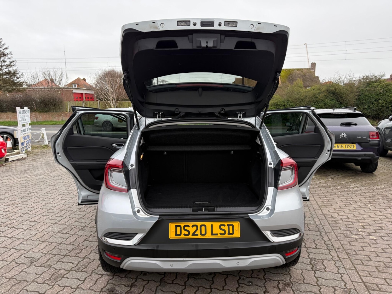 Used Renault Captur 2020 for sale - 77695486: Photo 43