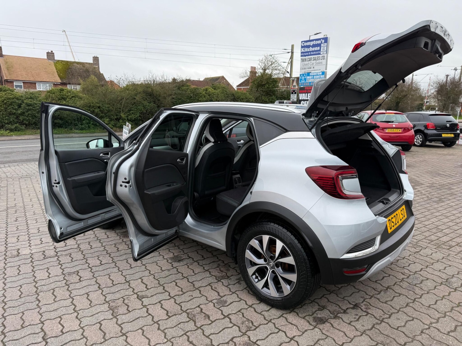 Used Renault Captur 2020 for sale - 77695486: Photo 50
