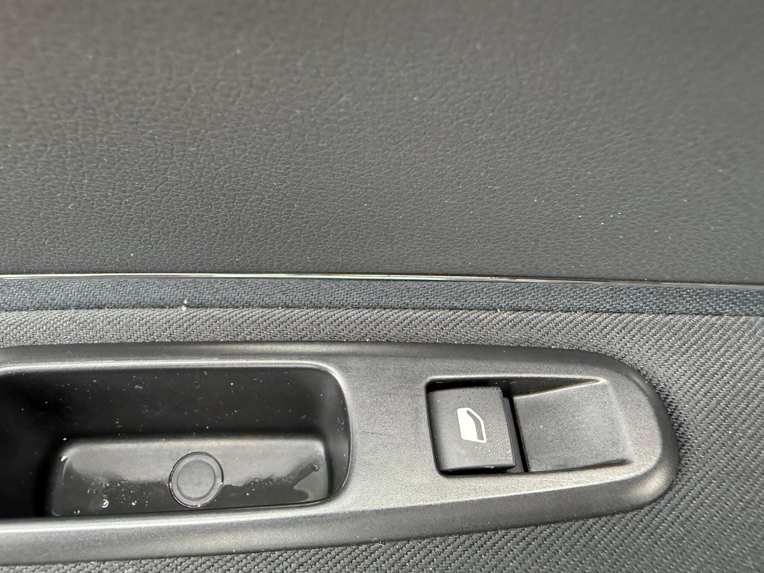 Used Peugeot 3008 2016 for sale - 76498679: Photo 27