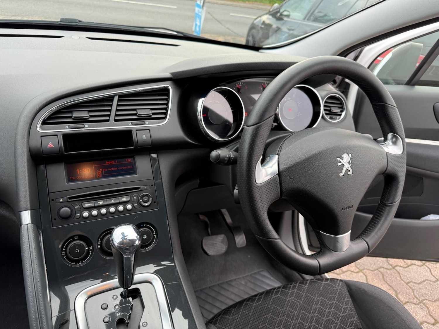 Used Peugeot 3008 2016 for sale - 76498679: Photo 32