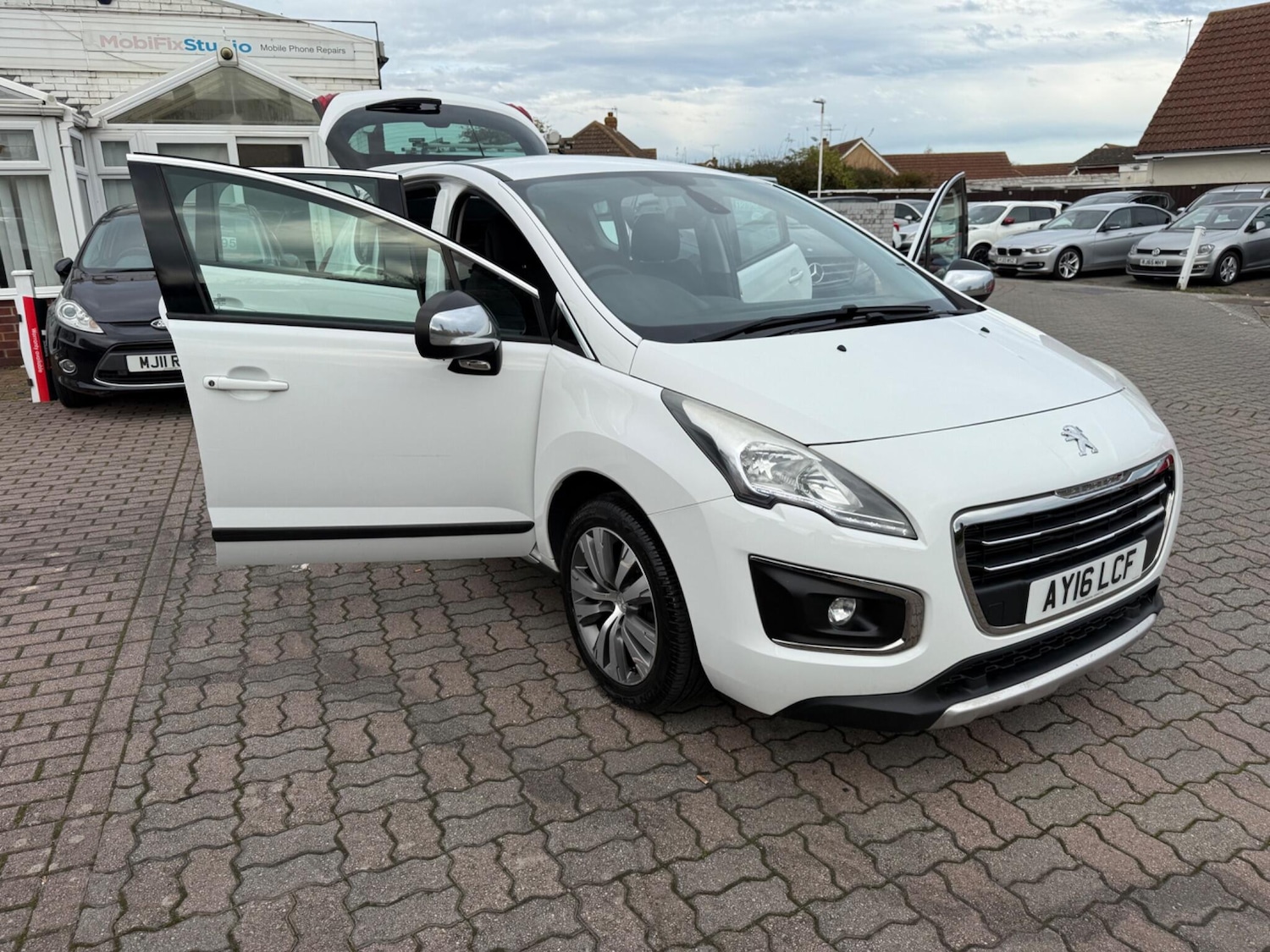 Used Peugeot 3008 2016 for sale - 76498679: Photo 42