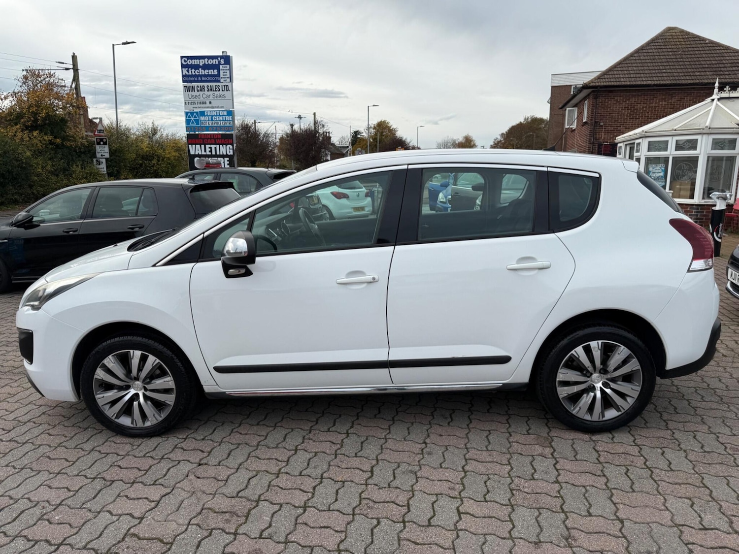 Used Peugeot 3008 2016 for sale - 76498679: Photo 5