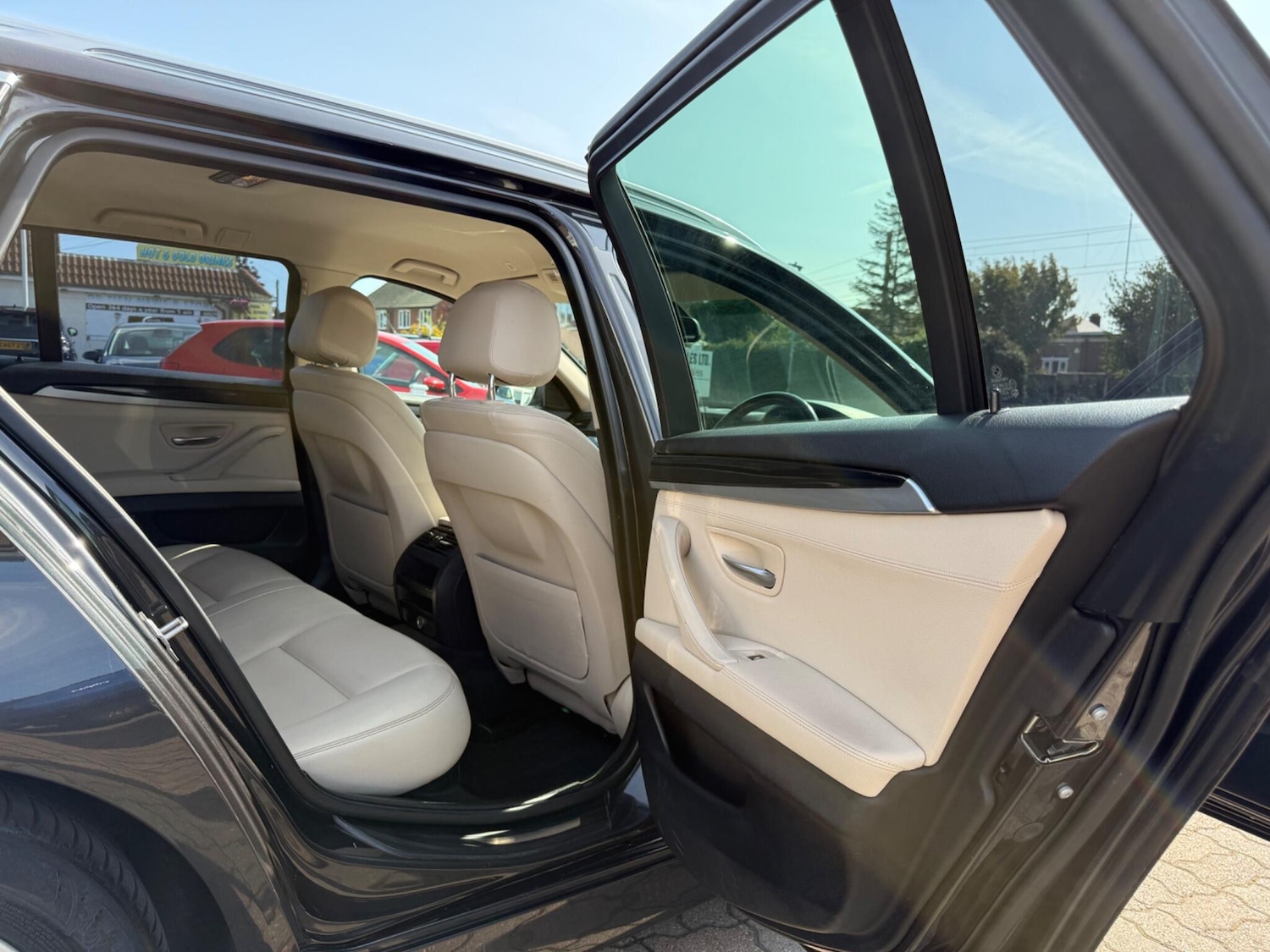 Used BMW 5 Series 2017 for sale - 75808842: Photo 24