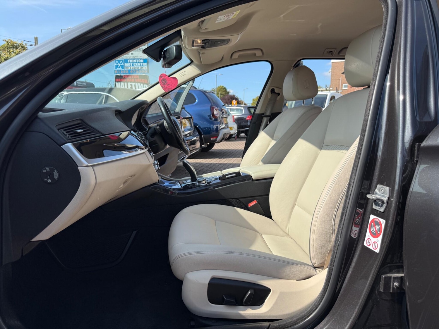 Used BMW 5 Series 2017 for sale - 75808842: Photo 36