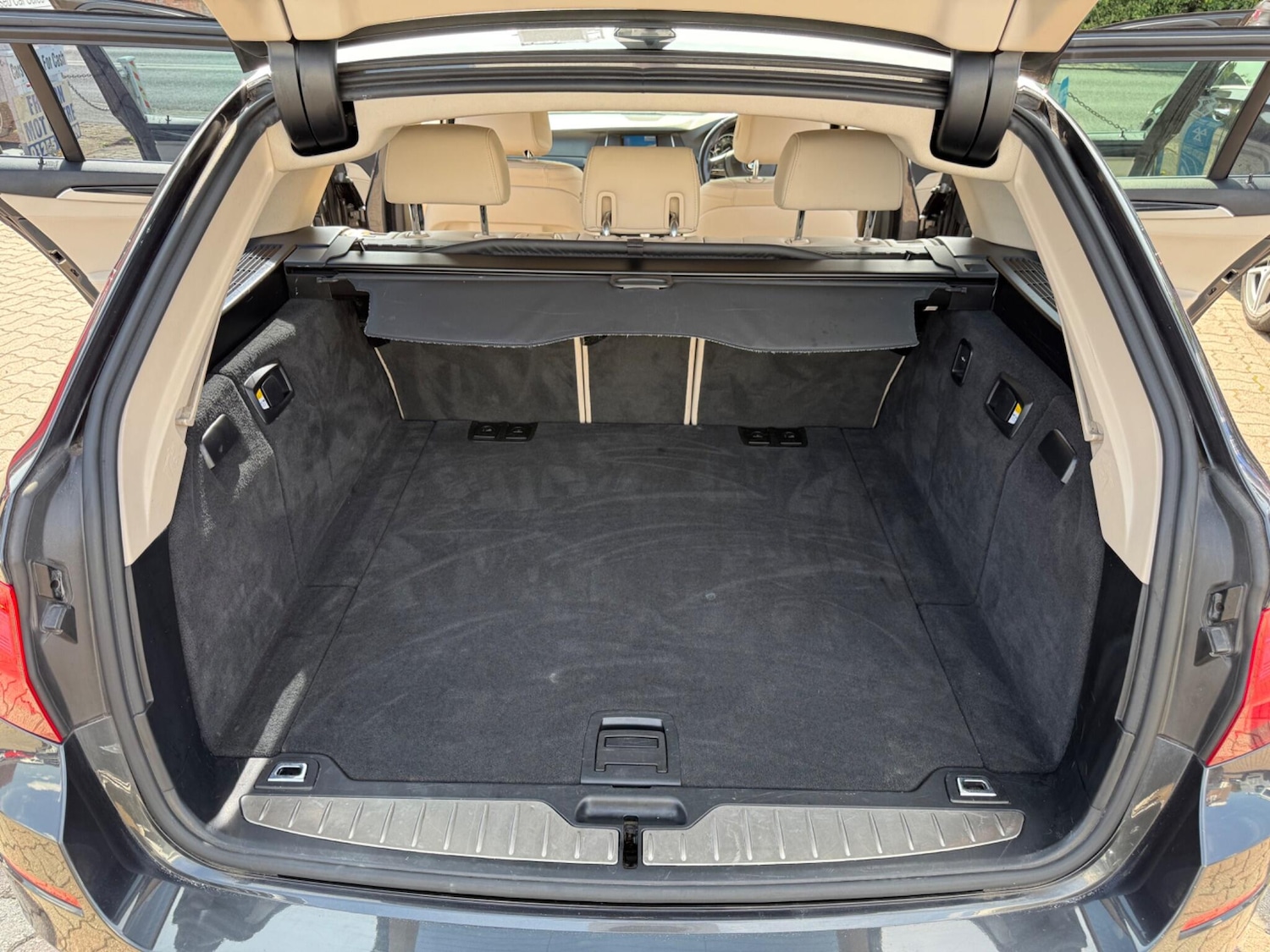 Used BMW 5 Series 2017 for sale - 75808842: Photo 39