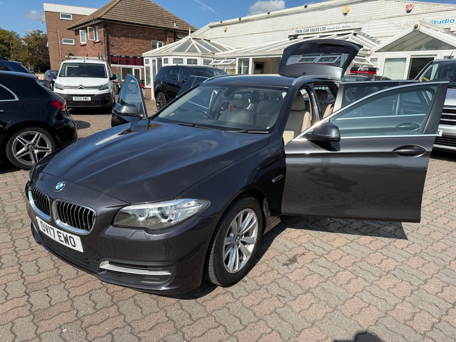 Used BMW 5 Series 2017 for sale - 75808842: Photo 45