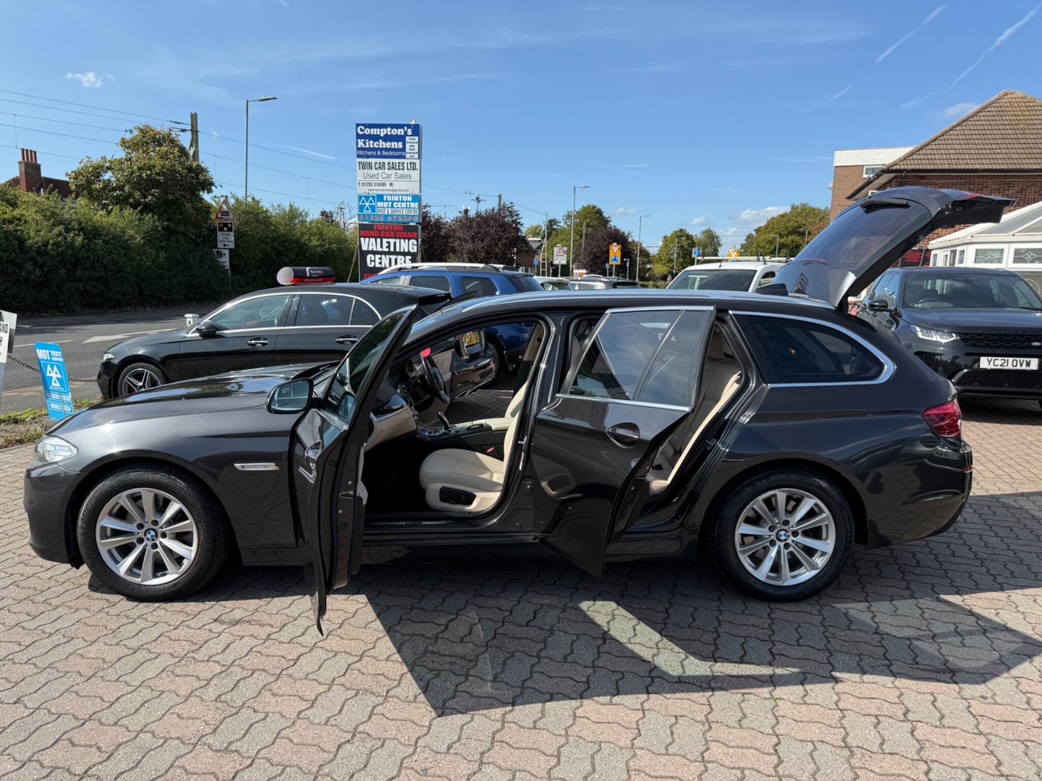 Used BMW 5 Series 2017 for sale - 75808842: Photo 46