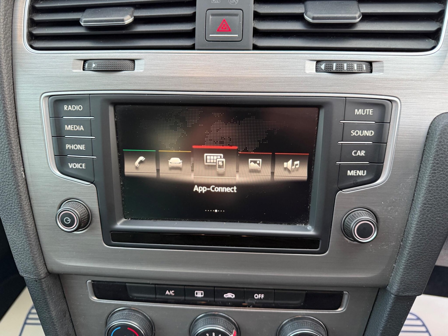 Used Volkswagen Golf 2015 for sale - 76349131: Photo 19