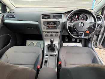 Used Volkswagen Golf 2015 for sale - 76349131: Photo