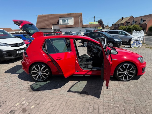 Used Volkswagen Golf 2017 for sale - 75268068: Photo 43