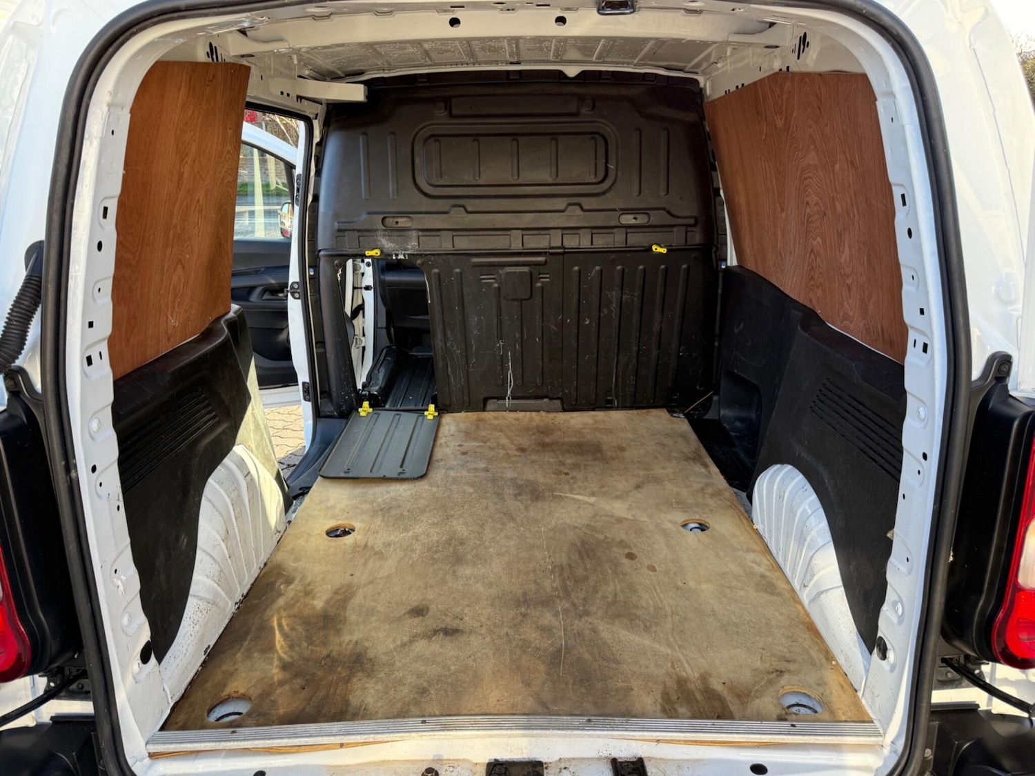 Used Citroen Berlingo 2019 for sale - 76659358: Photo 35