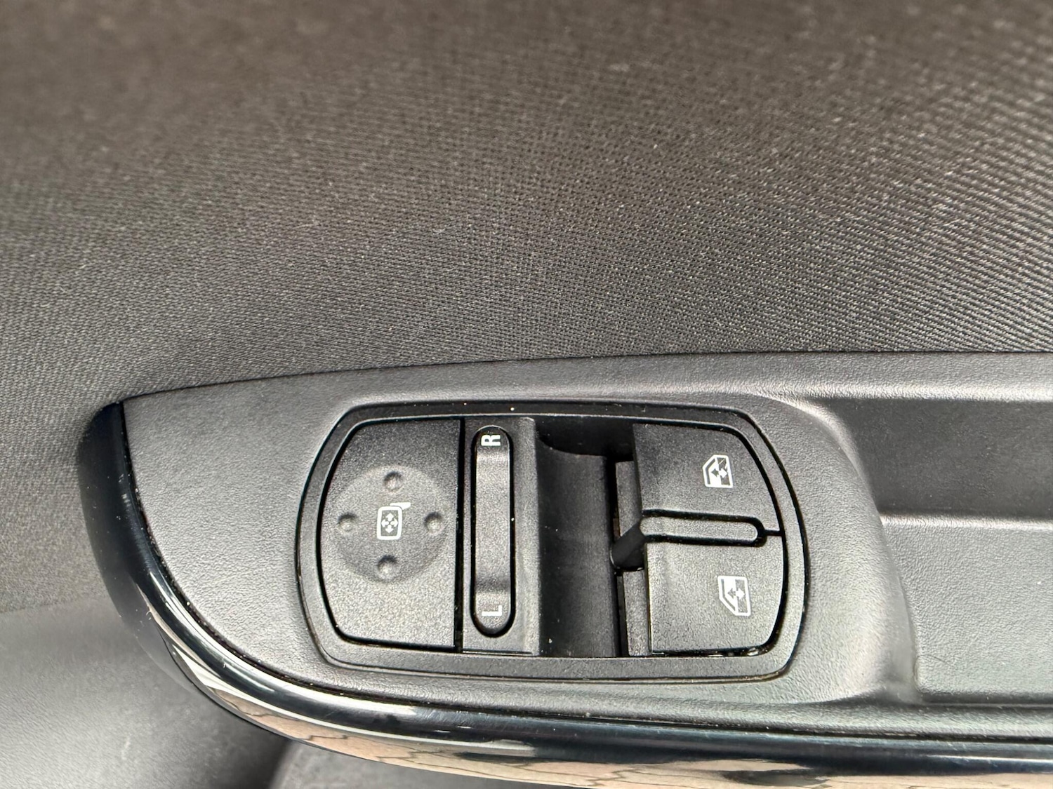 Used Vauxhall Corsa 2018 for sale - 76473257: Photo 11