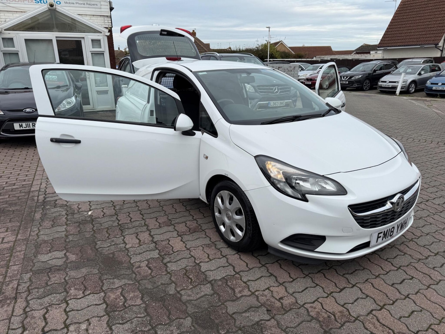 Used Vauxhall Corsa 2018 for sale - 76473257: Photo 33