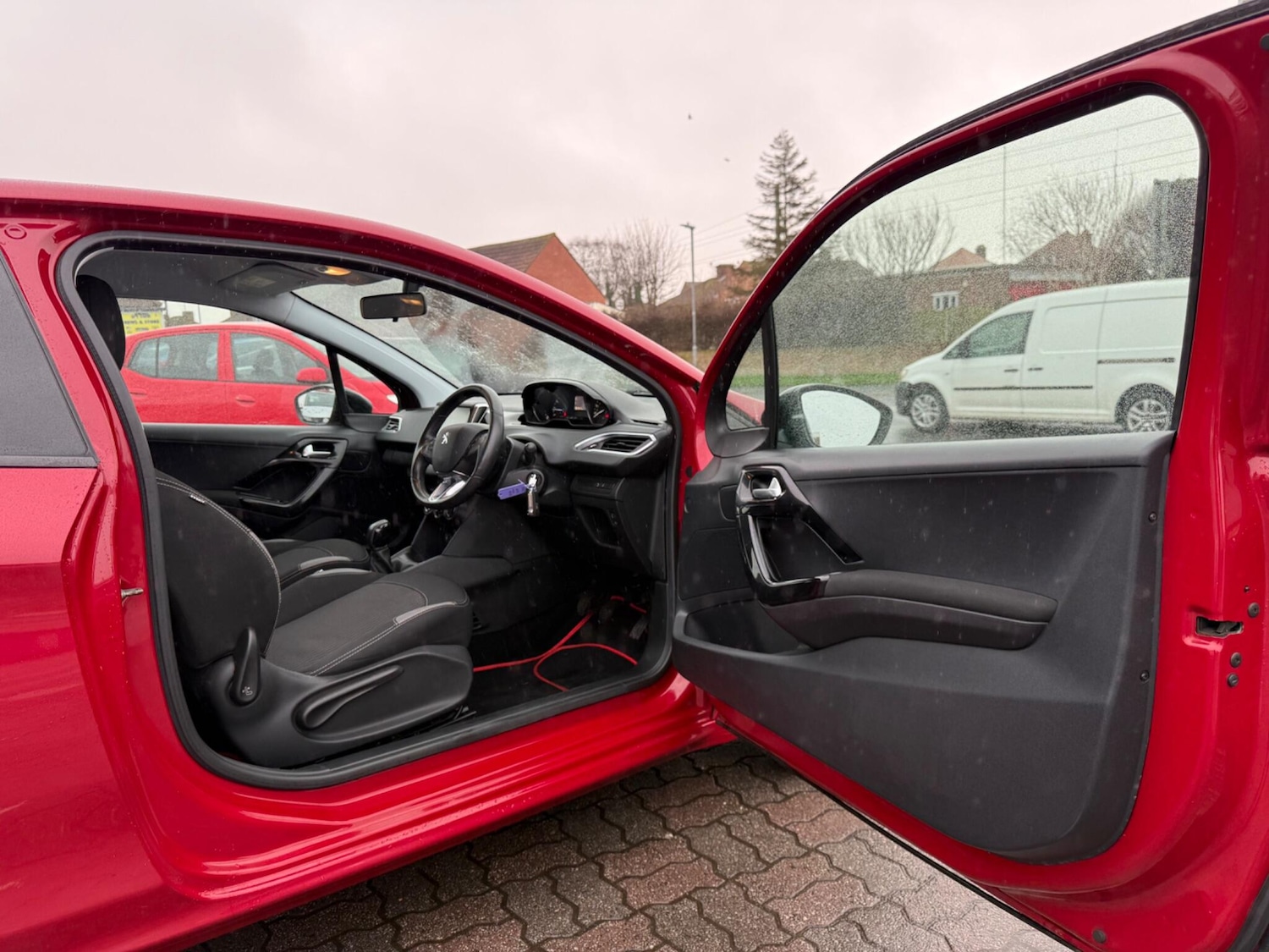 Used Peugeot 208 2017 for sale - 77564729: Photo 10