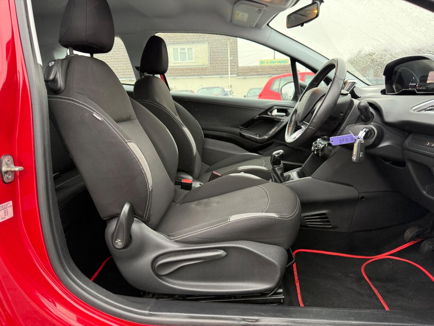 Used Peugeot 208 2017 for sale - 77564729: Photo 22