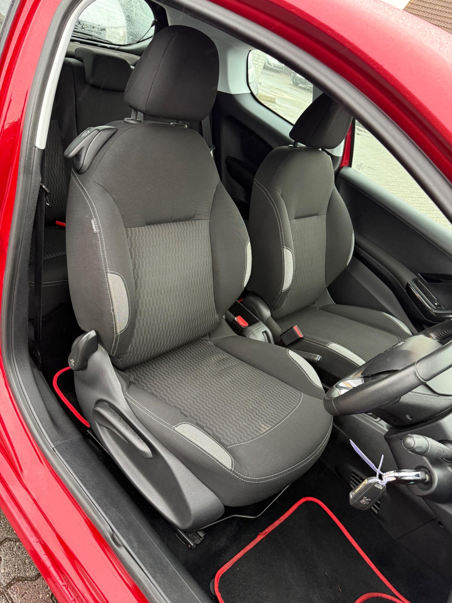 Used Peugeot 208 2017 for sale - 77564729: Photo 23