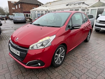 Used Peugeot 208 2017 for sale - 77564729: Photo