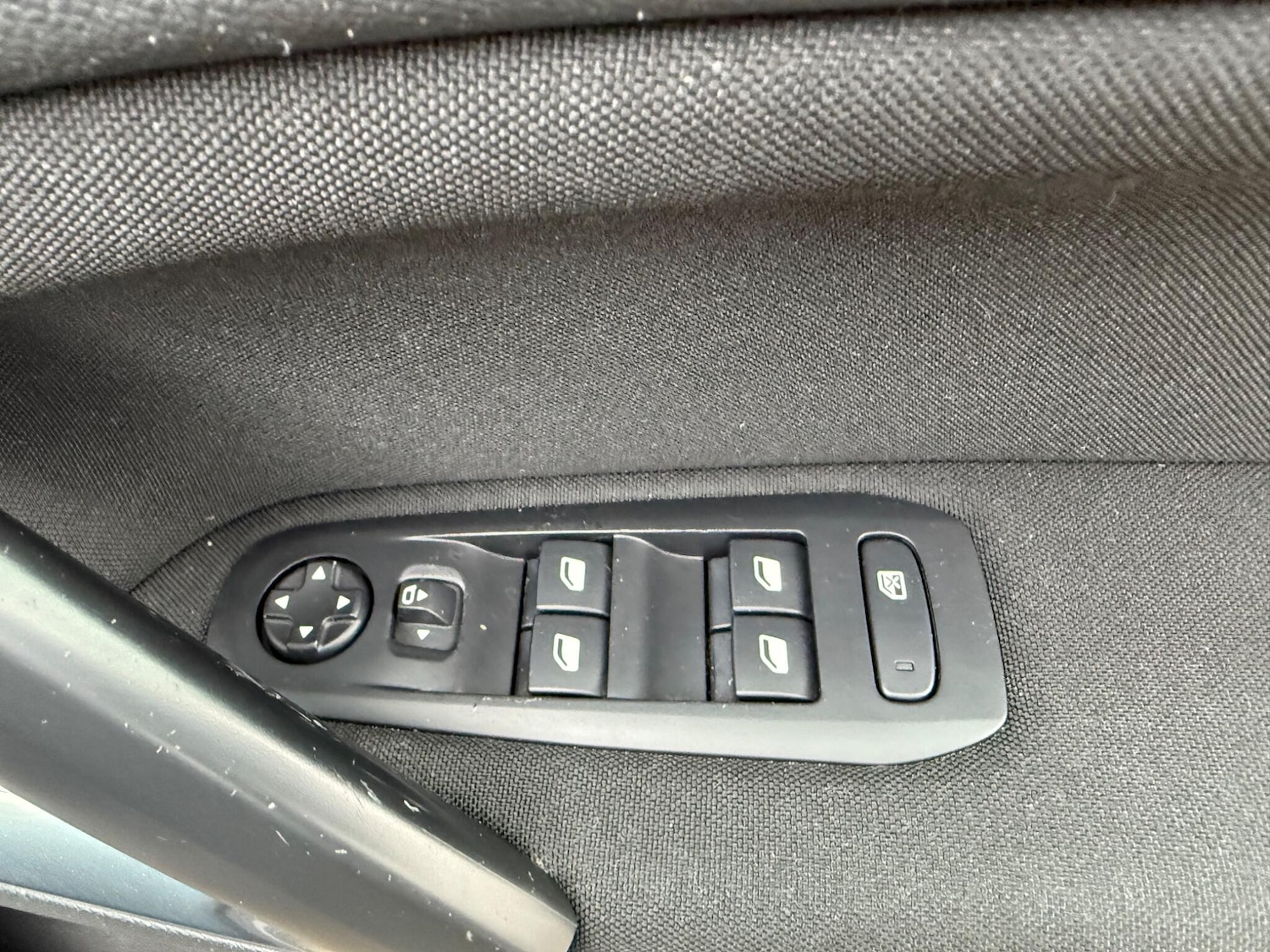 Used Peugeot 308 2014 for sale - 77549370: Photo 11