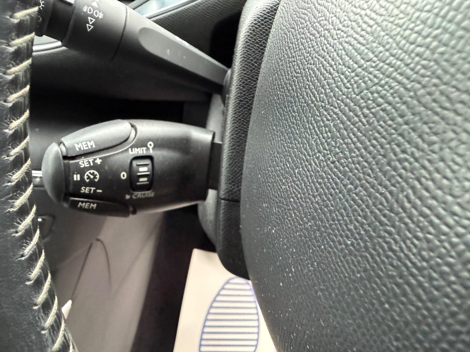 Used Peugeot 308 2014 for sale - 77549370: Photo 15