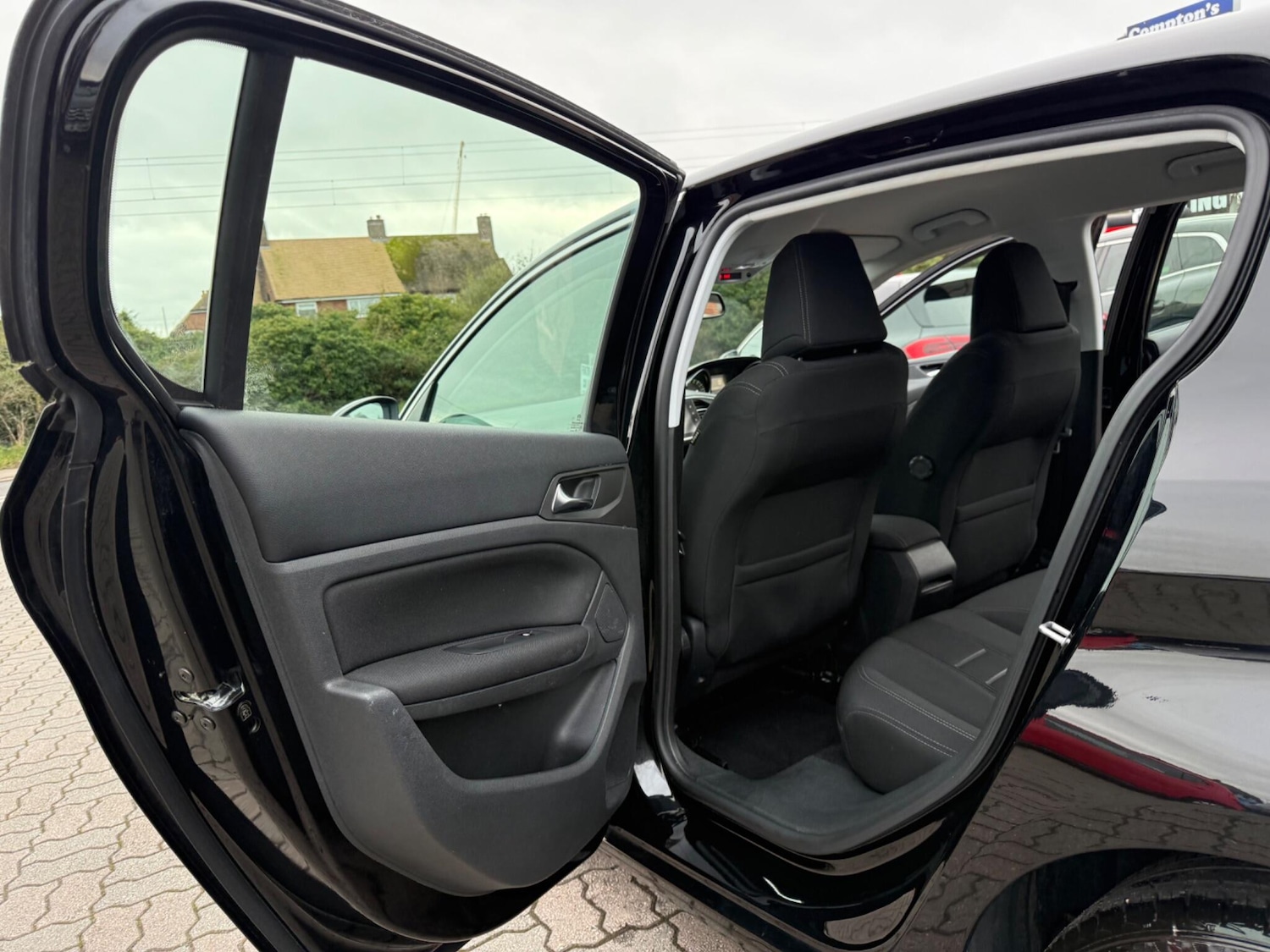 Used Peugeot 308 2014 for sale - 77549370: Photo 29