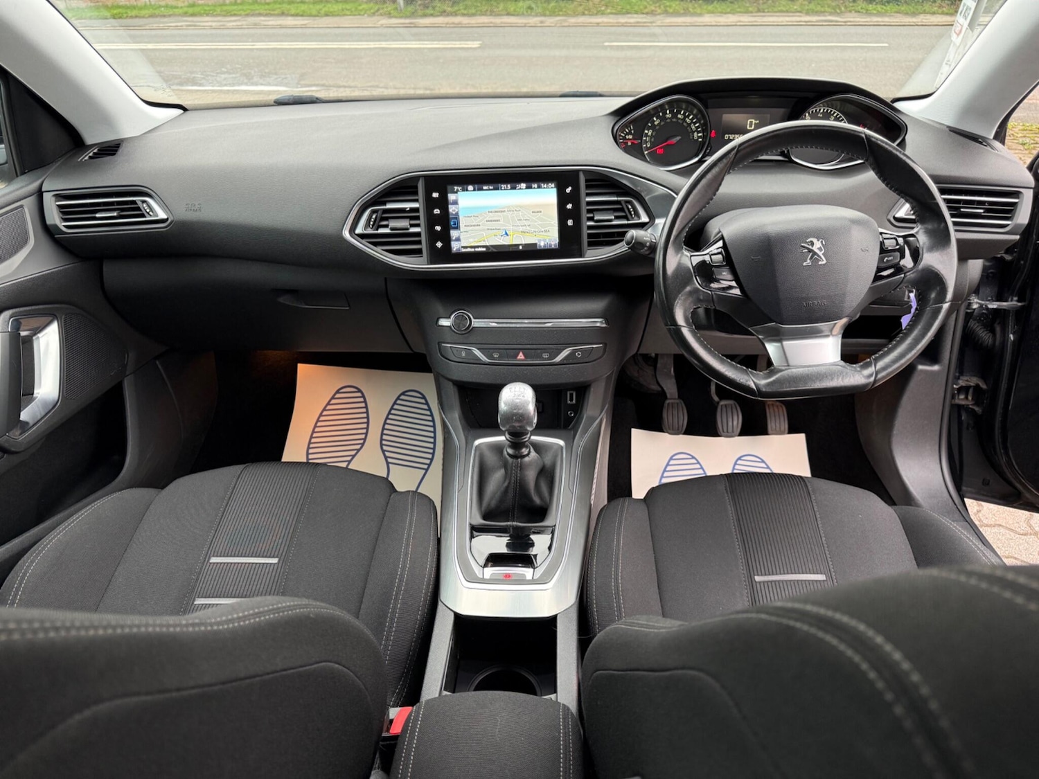 Used Peugeot 308 2014 for sale - 77549370: Photo 3