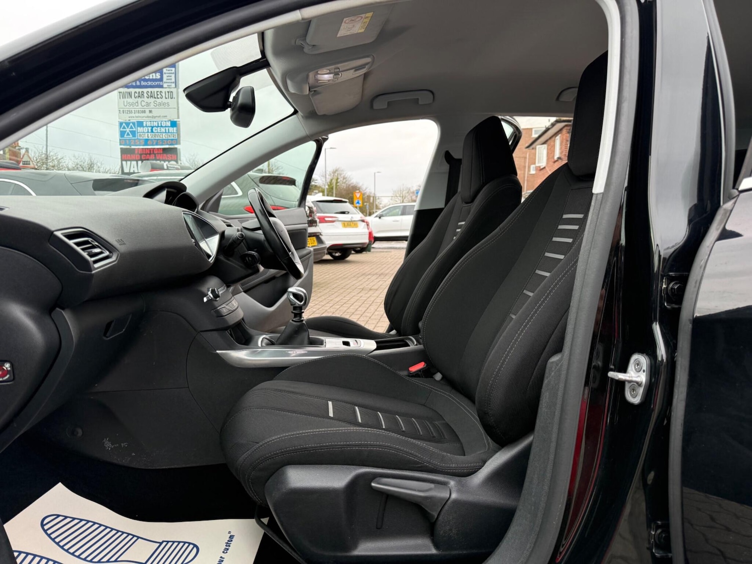 Used Peugeot 308 2014 for sale - 77549370: Photo 37