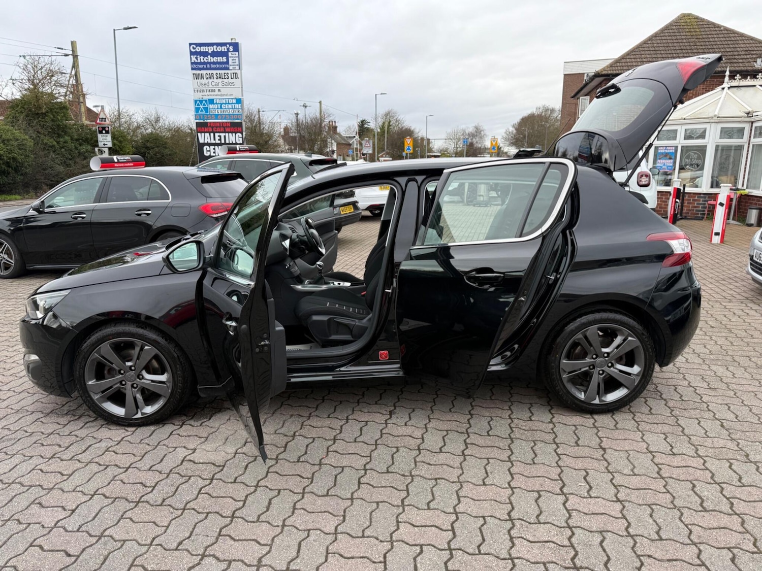 Used Peugeot 308 2014 for sale - 77549370: Photo 47