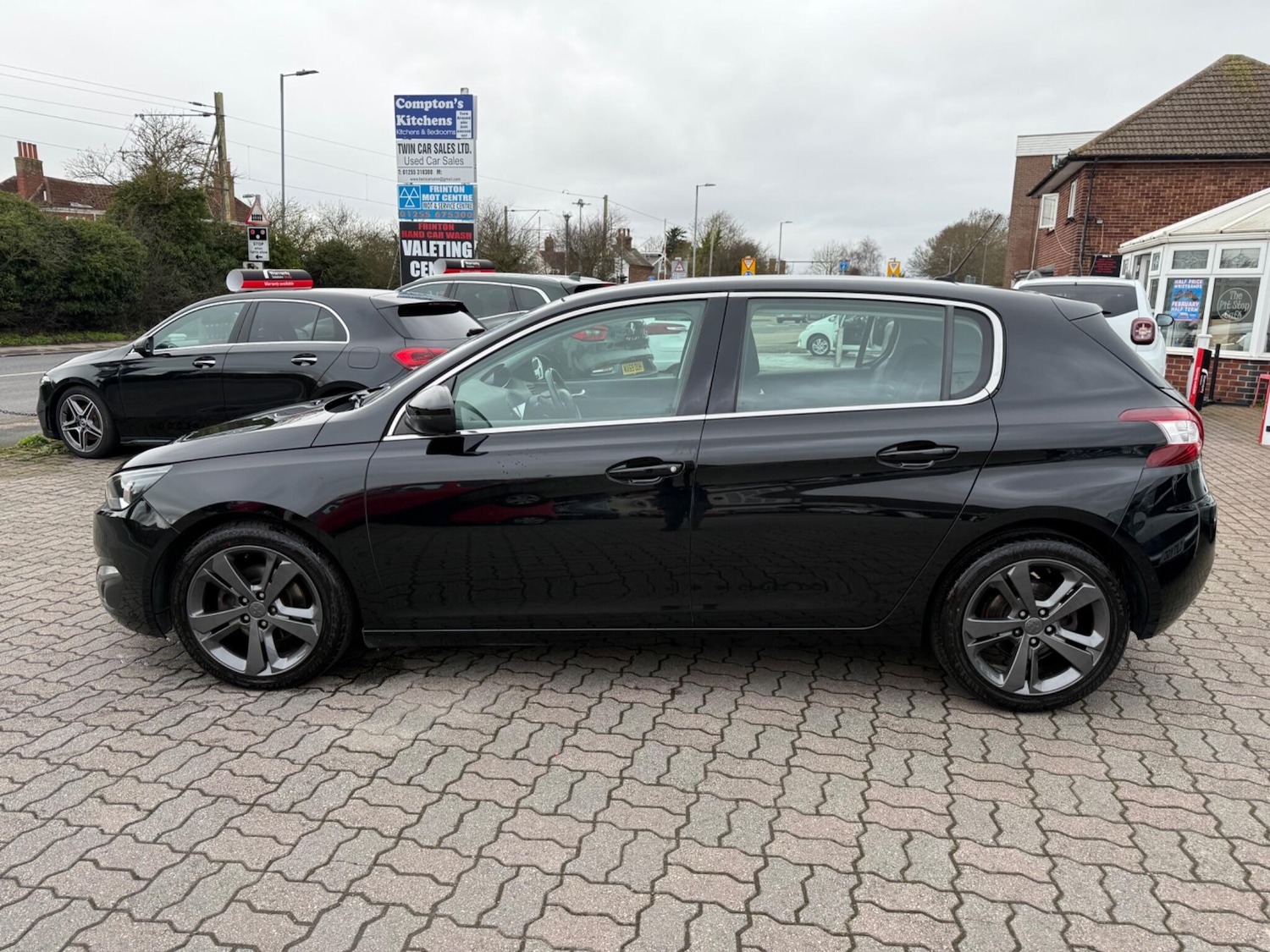 Used Peugeot 308 2014 for sale - 77549370: Photo 5