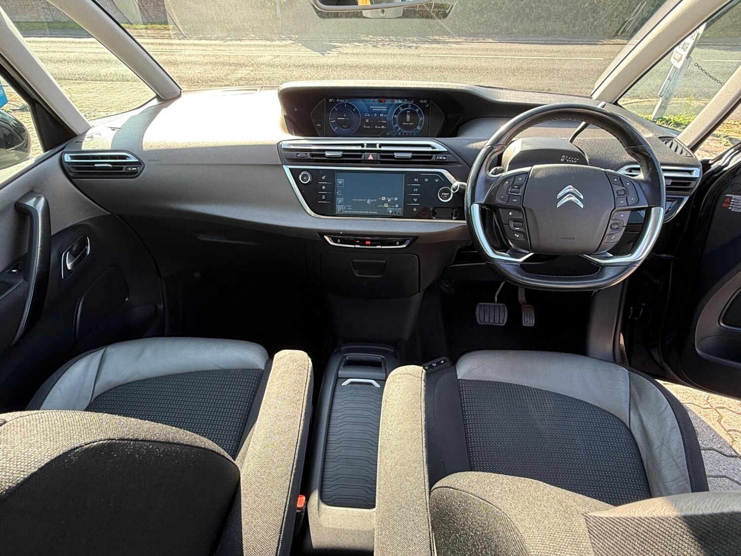 Used Citroen C4 Grand Picasso 2015 for sale - 76306278: Photo 3