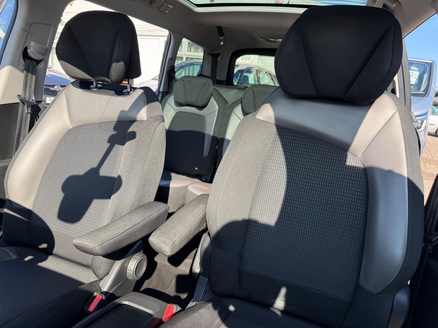 Used Citroen C4 Grand Picasso 2015 for sale - 76306278: Photo 44