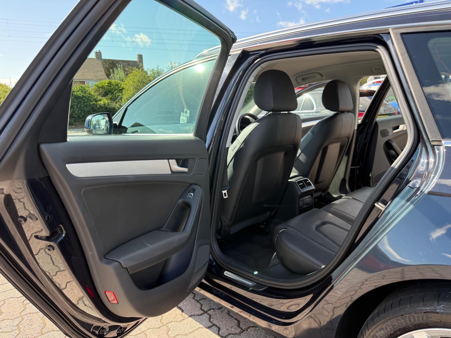 Vehicle 29