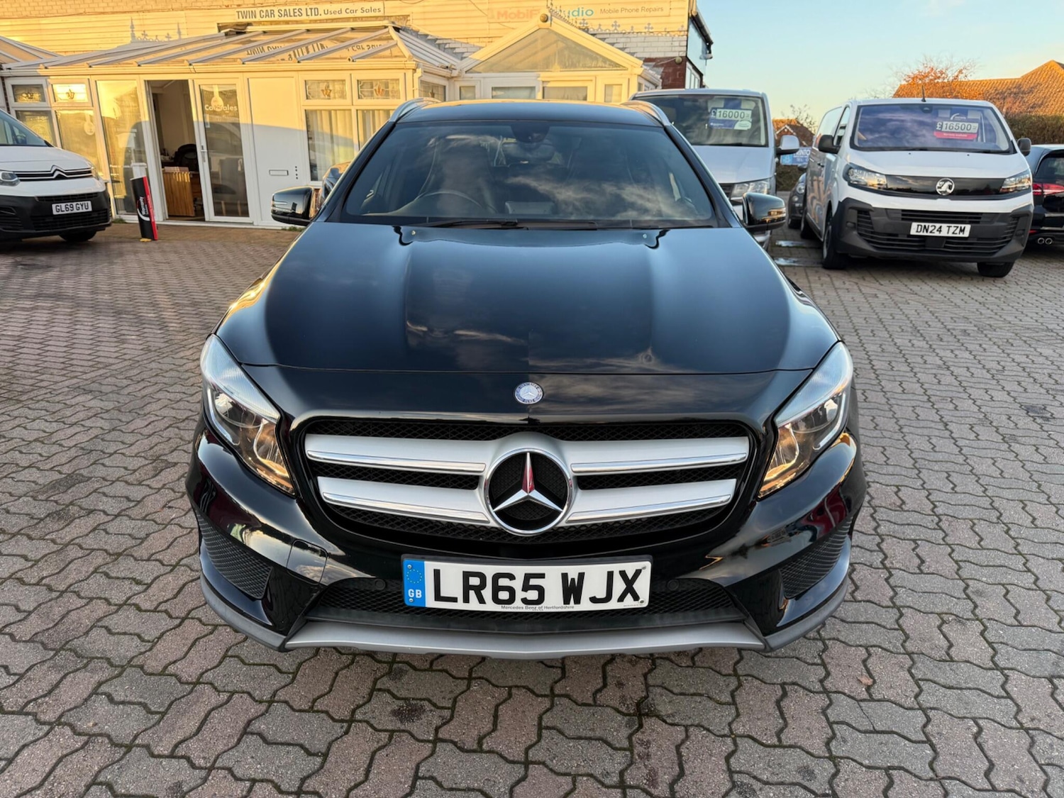 Used Mercedes-Benz GLA 2015 for sale - 76823887: Photo 2