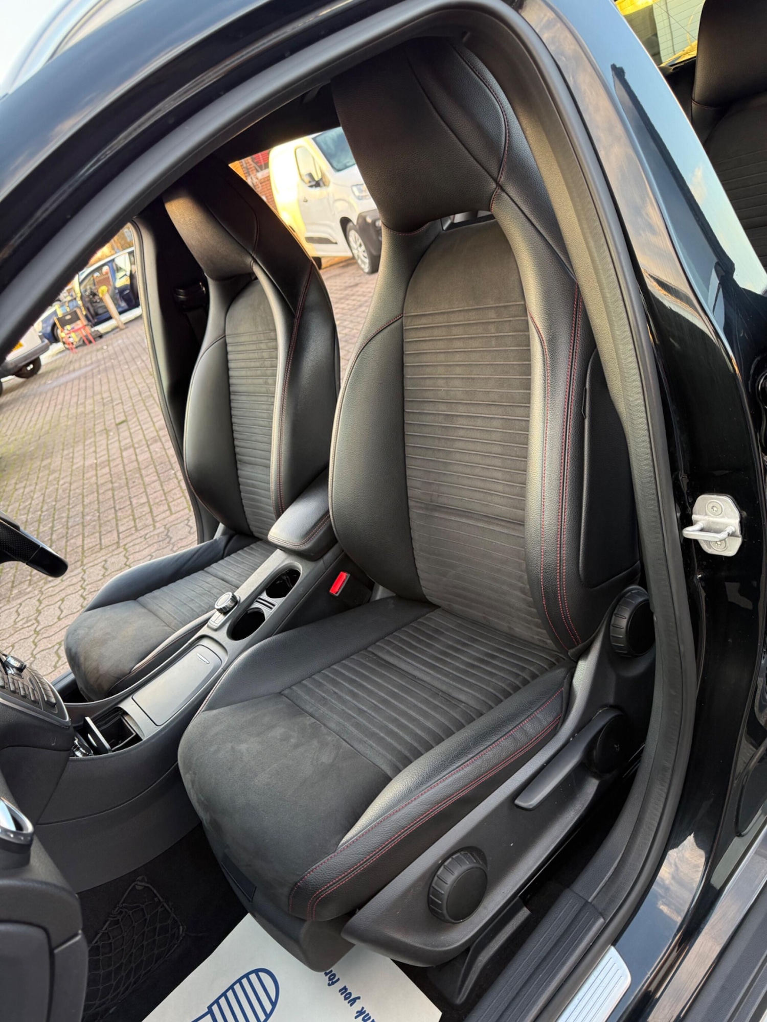 Used Mercedes-Benz GLA 2015 for sale - 76823887: Photo 38