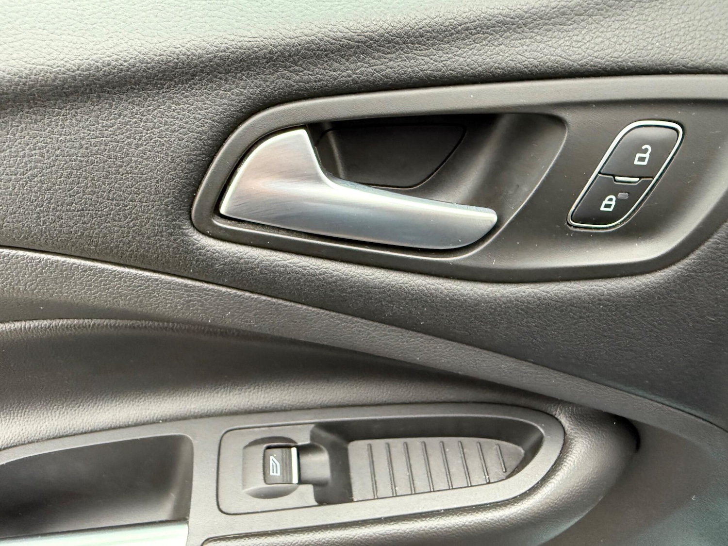 Used Ford Kuga 2018 for sale - 76408662: Photo 33