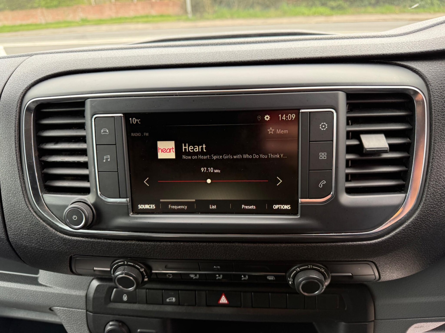 Used Vauxhall Vivaro 2019 for sale - 77882801: Photo 16