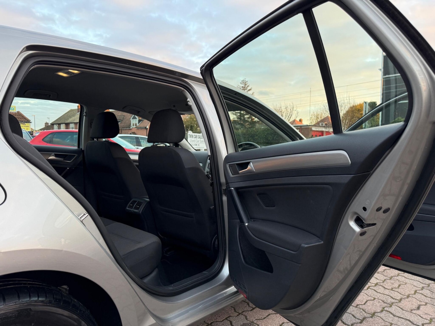 Used Volkswagen Golf 2015 for sale - 76996269: Photo 25