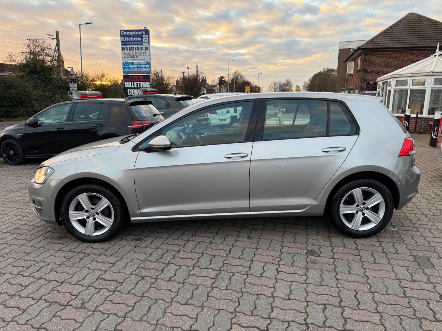 Used Volkswagen Golf 2015 for sale - 76996269: Photo 5