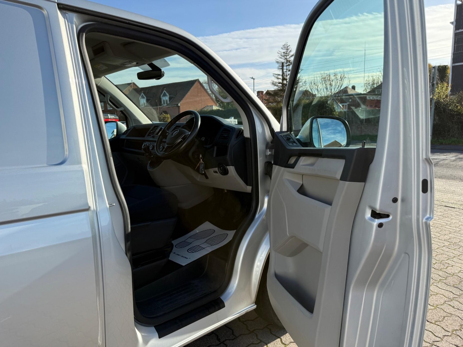 Used Volkswagen Transporter 2017 for sale - 76562128: Photo 10