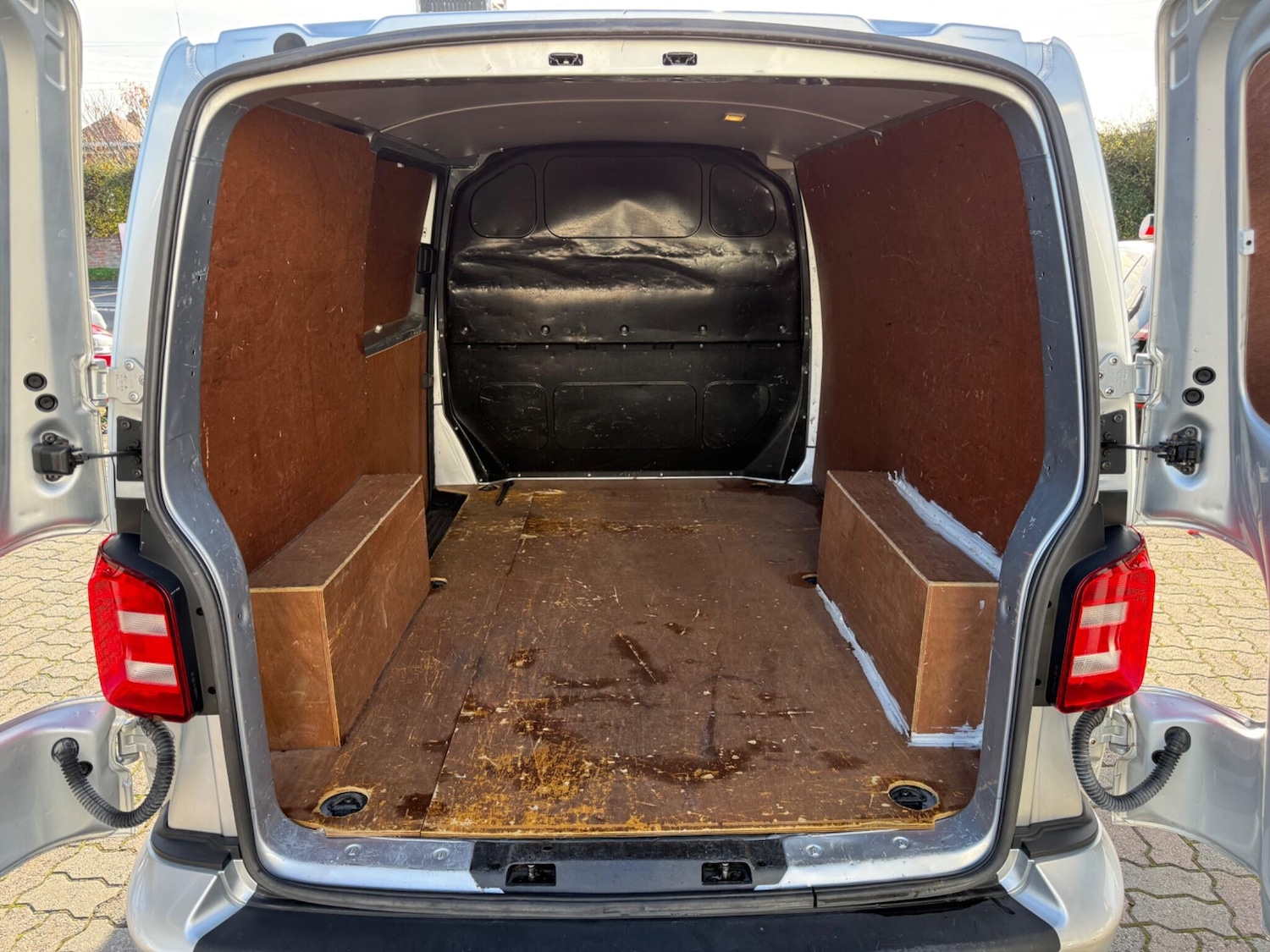 Used Volkswagen Transporter 2017 for sale - 76562128: Photo 24