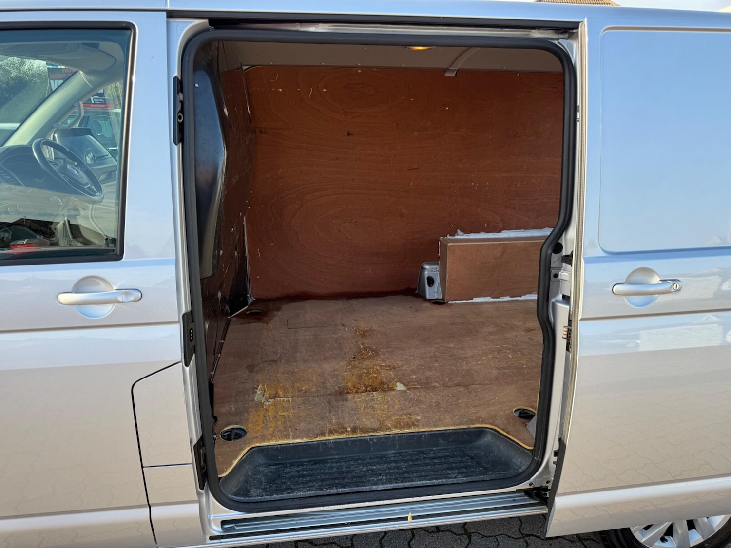 Used Volkswagen Transporter 2017 for sale - 76562128: Photo 25