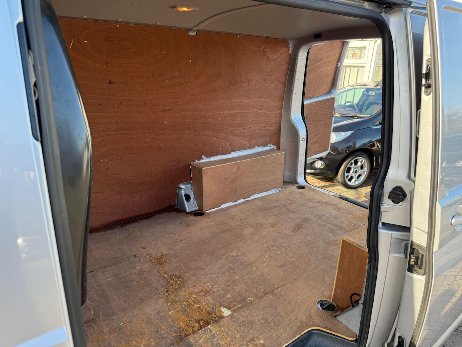 Used Volkswagen Transporter 2017 for sale - 76562128: Photo 26