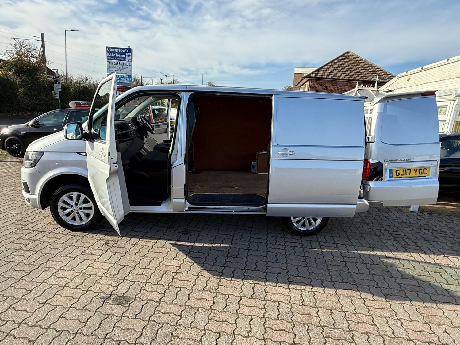 Used Volkswagen Transporter 2017 for sale - 76562128: Photo 41