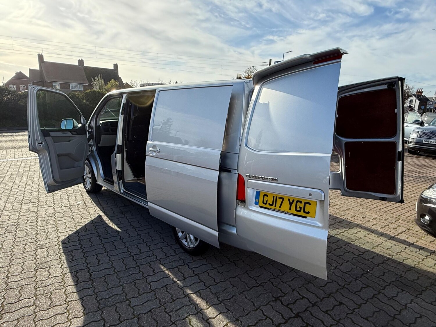 Used Volkswagen Transporter 2017 for sale - 76562128: Photo 42