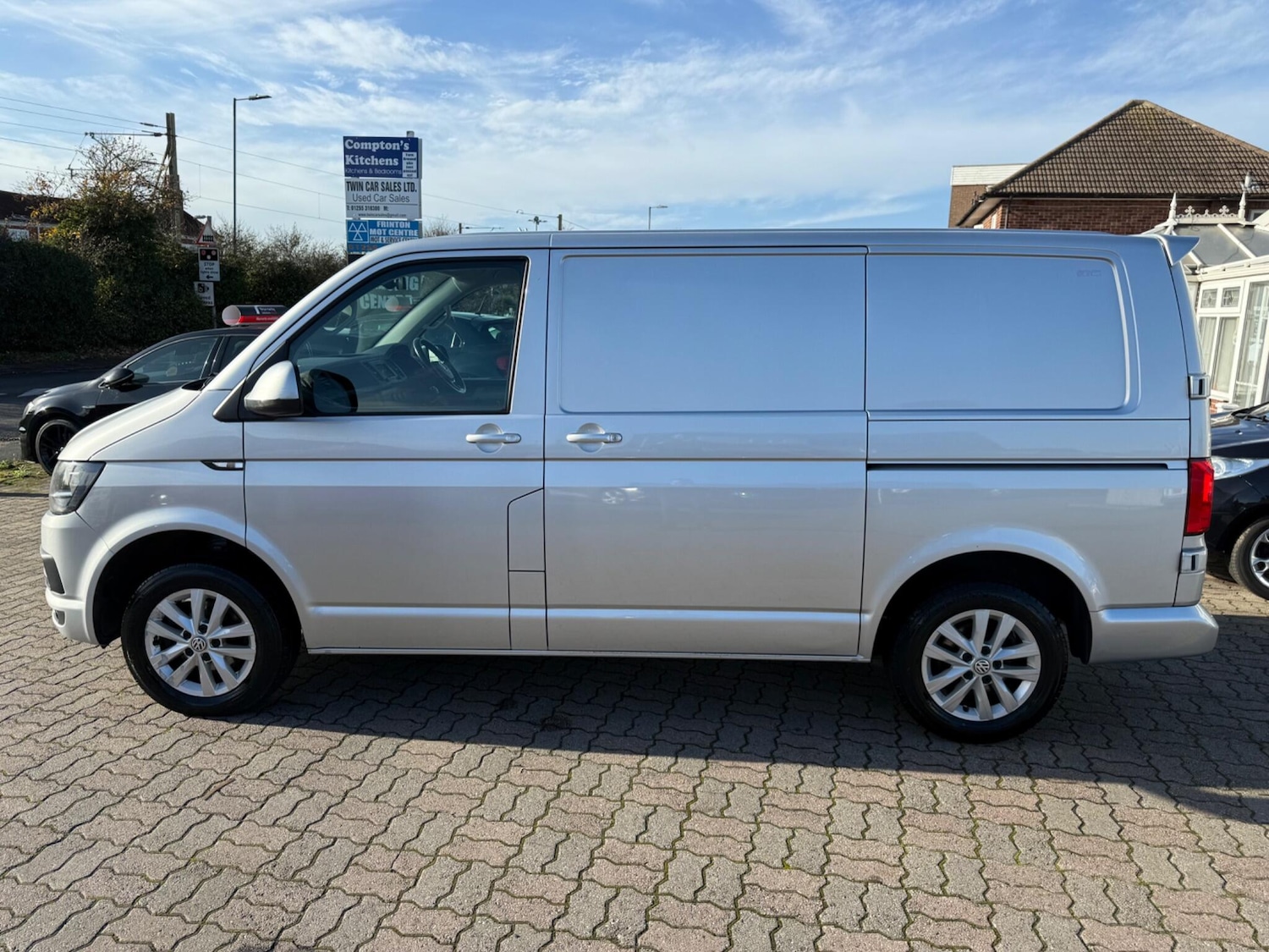 Used Volkswagen Transporter 2017 for sale - 76562128: Photo 5