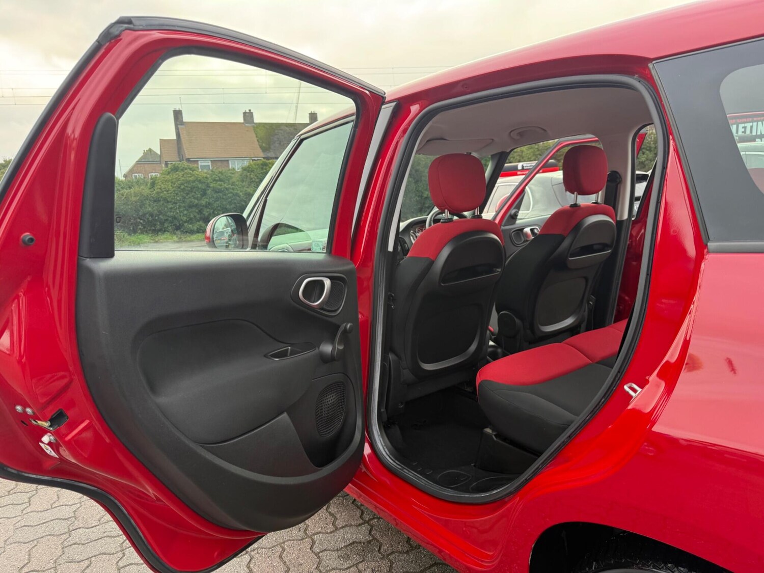 Used Fiat 500L 2017 for sale - 77469184: Photo 28