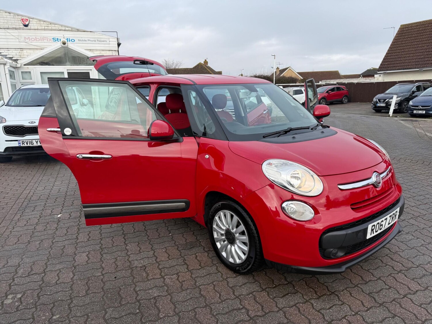 Used Fiat 500L 2017 for sale - 77469184: Photo 42