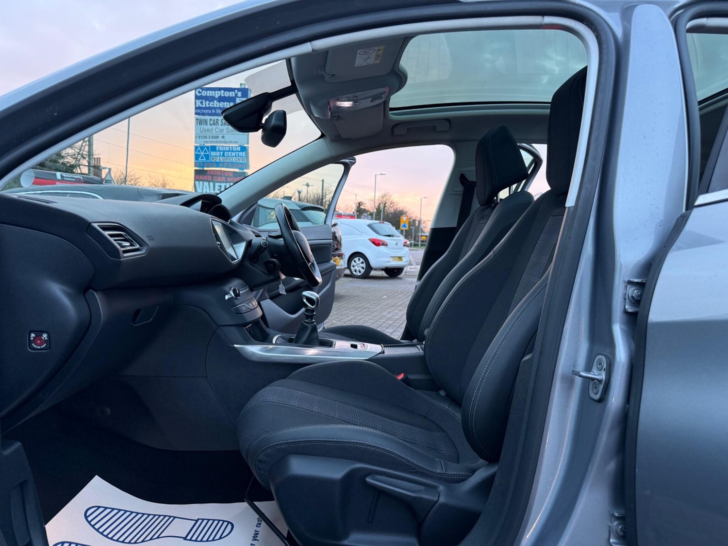 Used Peugeot 308 2020 for sale - 77203317: Photo 38