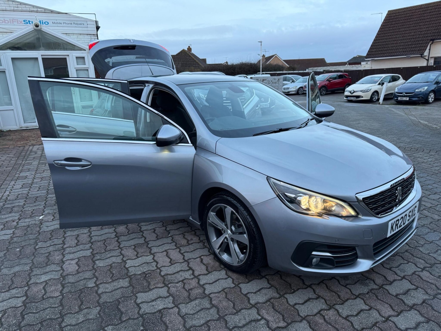 Used Peugeot 308 2020 for sale - 77203317: Photo 46