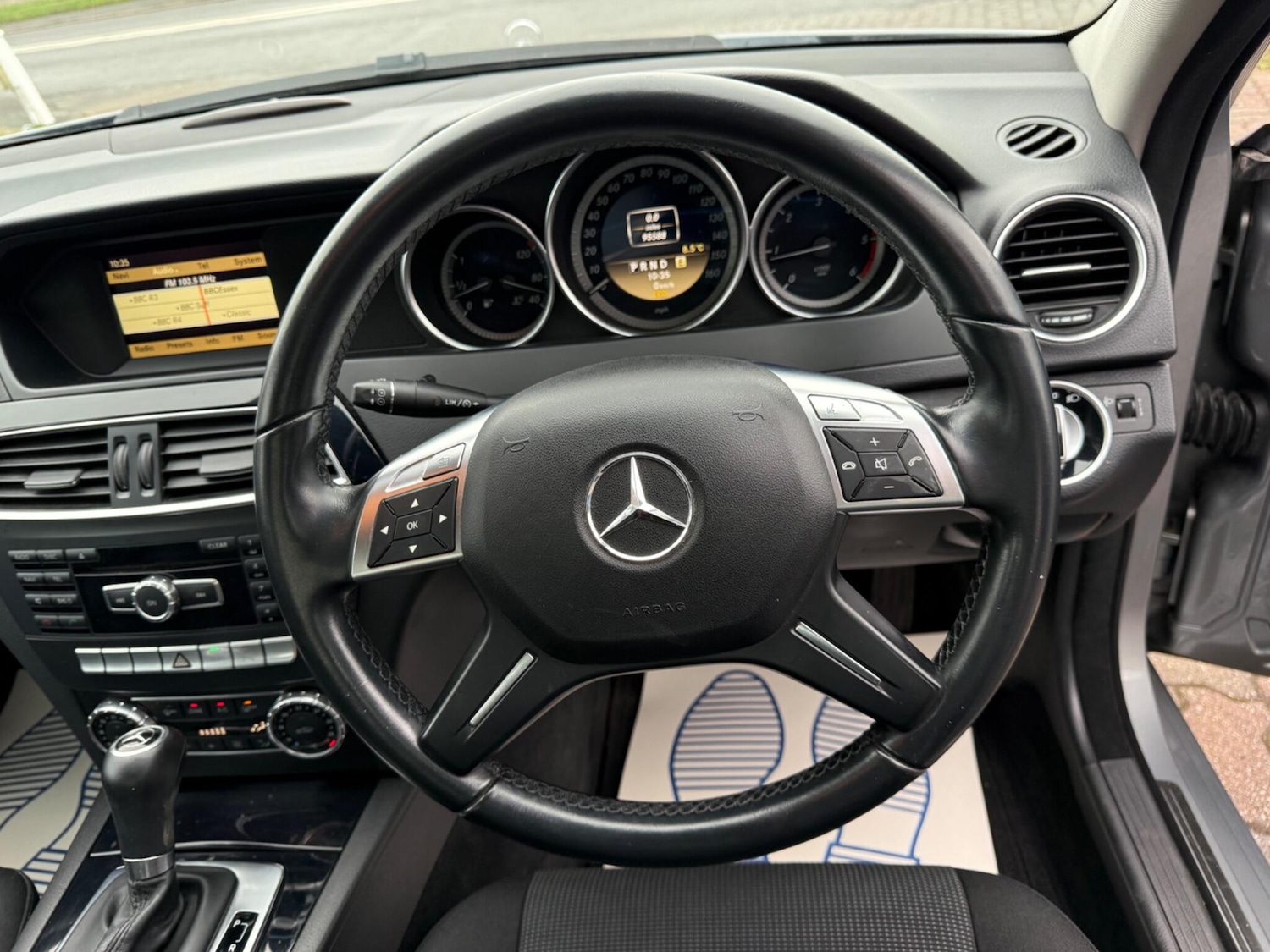 Used Mercedes-Benz C Class 2012 for sale - 77144326: Photo 16